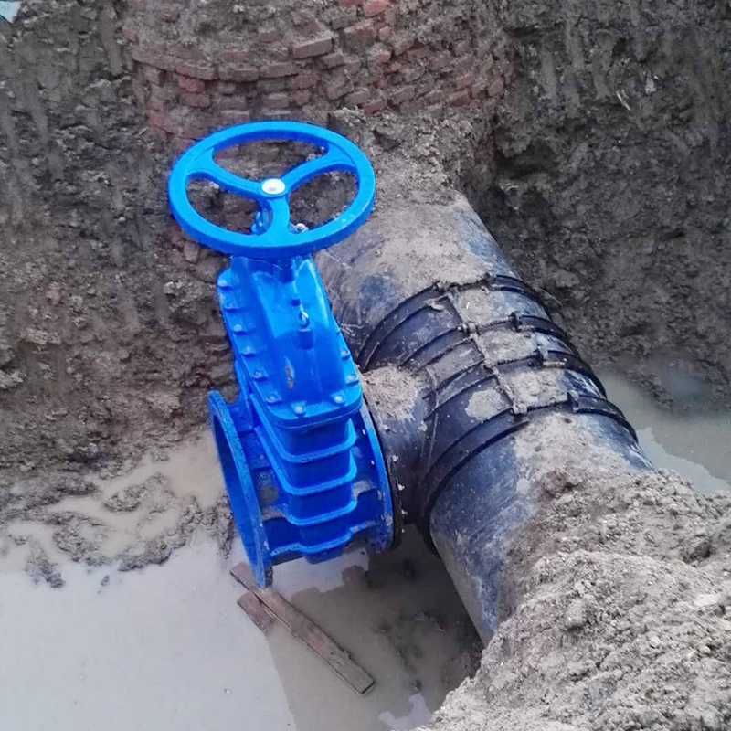 管道爆管修补现场